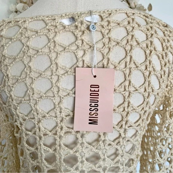 MISSGUIDED Hexagon Stitch Cropped Crochet Sweater in Natural Beige
